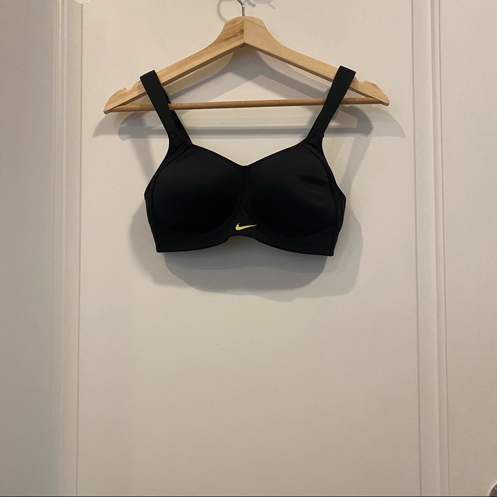 Nike Pro Hero High-Impact Dri-Fit Sport Bra - Picture 2 of 3